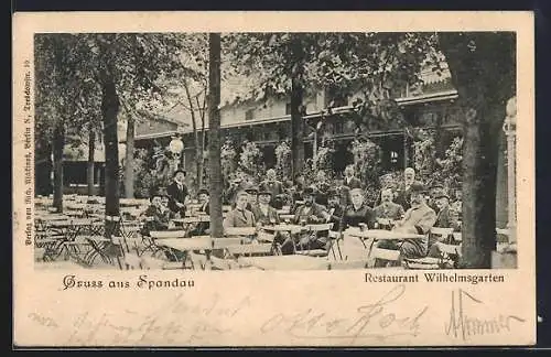 AK Berlin-Spandau, Restaurant Wilhelmsgarten, Gartenpartie