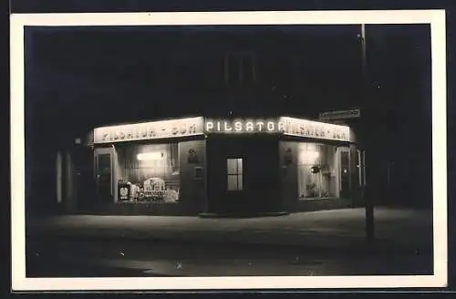 Foto-AK Berlin-Kreuzberg, Gasthof Pilsator-Eck in der Grossbeerenstrasse 23