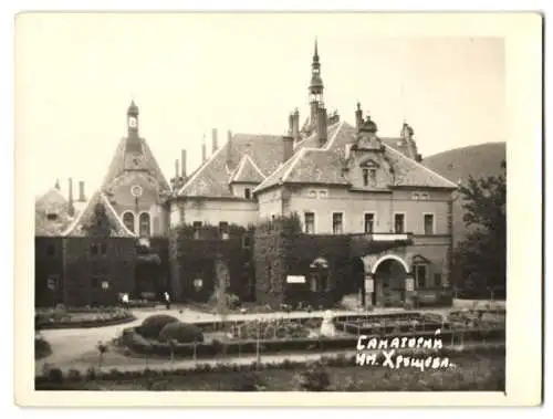 3 Fotografien Ansicht Tschynadijowo, das Jagdschloss Schönborn