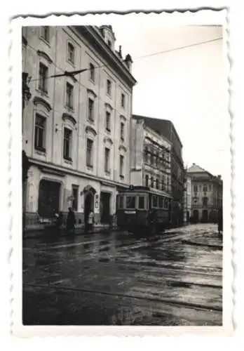 24 Fotografien Ansicht Krakau, Strassenbahn Linie 1, Strassenpartie, Schloss, Marktplatz, Rathaus