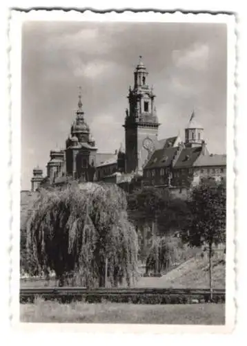 24 Fotografien Ansicht Krakau, Strassenbahn Linie 1, Strassenpartie, Schloss, Marktplatz, Rathaus