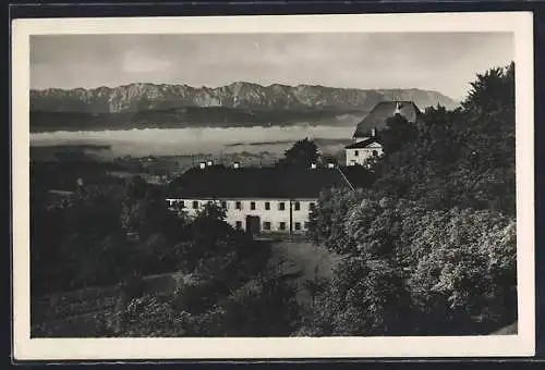 AK Wolfsegg, Schloss Wolfsegg mit Höllengebirge aus der Vogelschau