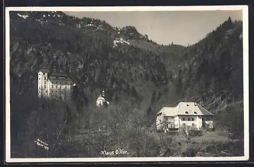 AK Klaus, Gebäude und Turm im Tal, Ortspartie