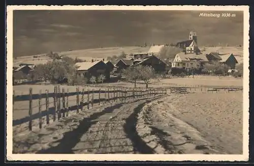 AK Mittelberg / Allgäu, Ortsansicht vom Ortseingangs aus im Winter