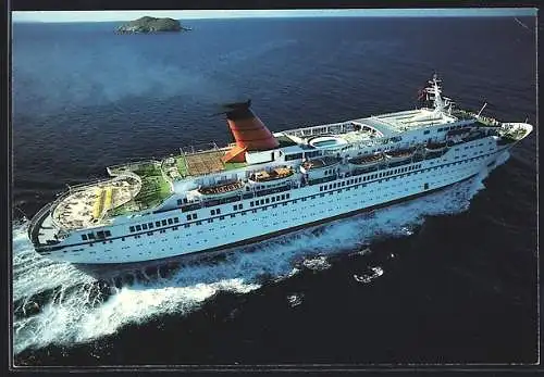 AK Passagierschiff Cunard Princess vor einer kleinen Felsinsel