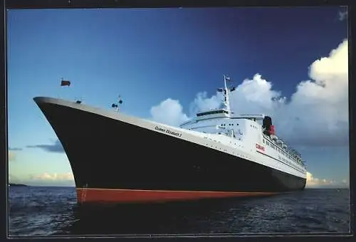 AK Passagierschiff Queen Elizabeth 2, Bugansicht, Cunard Line