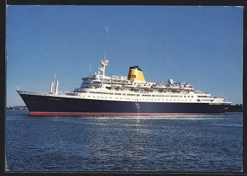 AK Passagierschiff Saga Rose vor der Küste