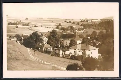 AK Klásterec n. Orl., Ortsansicht vom Berg aus