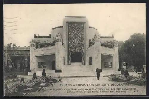 AK Paris, Exposition des Arts décoratifs 1925, Pavillon La Maitrise Atelier des Arts-Appliques des Galeries Lafayettes