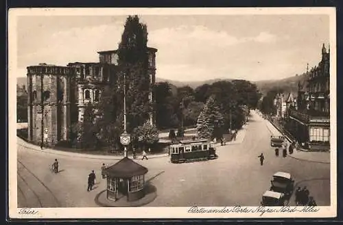 AK Trier Partie an der Porta Nigra, Nord Allee mit Strassenbahn aus der Vogelschau