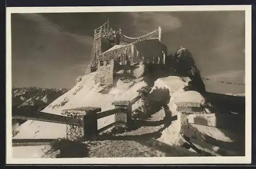 AK Münchener Haus im Winter von der Gipfelstation der Bayerischen Zugspitzbahn aus gesehen