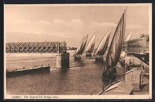 AK Caire, Le pont de Kasr-el-Nil ouvert