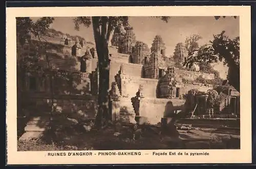 AK Angkor, Ruines d`Angkor, Phnom-Bakheng, Facade ESt de la pyramide