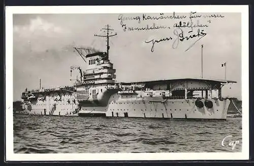 AK Porte-Avions Bearn, Flugzeugträger