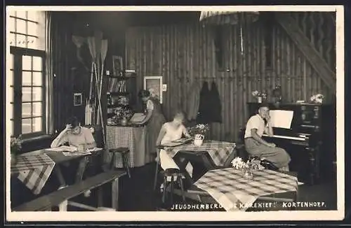 AK Kortenhoef, Jeugdherberg de Karekiet