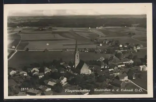 AK Neukirchen a. d. Enknach /O.-Ö., Ortsansicht vom Flugzeug aus