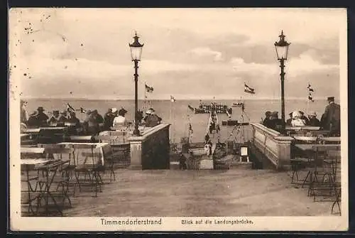 AK Timmendorferstrand, Cafe mit Blick auf die Landungsbrücke