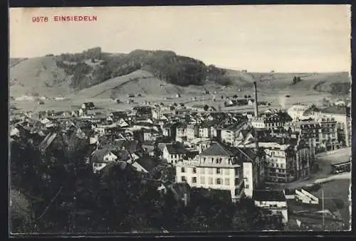 AK Einsiedeln, Totalansicht mit Bergblick aus der Vogelschau