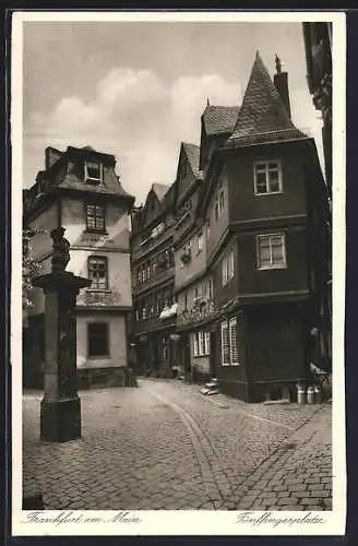 AK Alt-Frankfurt, Fünffingerplatz mit Stelenfigur