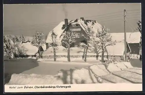 AK Oberbärenburg /Erzgebirge, Hotel zum Bären im Winter