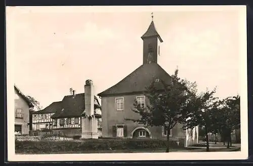 AK Langensteinbach, Rathaus mit Denkmal