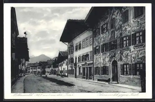 AK Mittenwald, Obermarkt mit bemaltem Haus