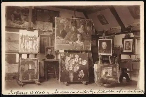 Fotografie unbekannter Fotograf und Ort, Atelier des Niederländischen Malers Professor Wilchens, Gemälde