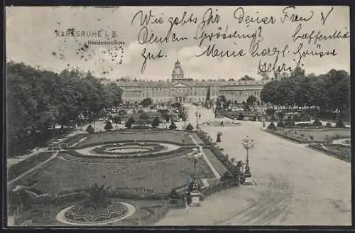 AK Karlsruhe i. B., Residenzschloss mit Strassenpartie