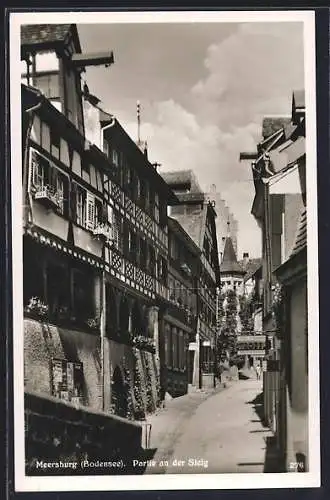 AK Meersburg /Bodensee, Steigstrasse mit Fachwerkhaus