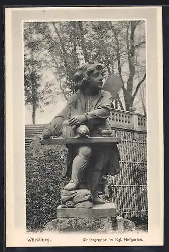 AK Würzburg, Kindergruppe im Königlichen Hofgarten