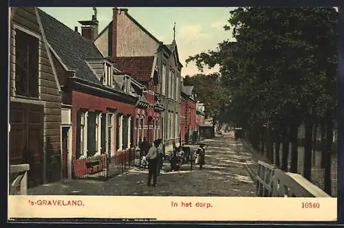 AK `s-Graveland, In het dorp