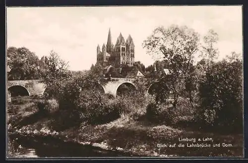 AK Limburg / Lahn, Blick auf die Lahnbrücke und Dom