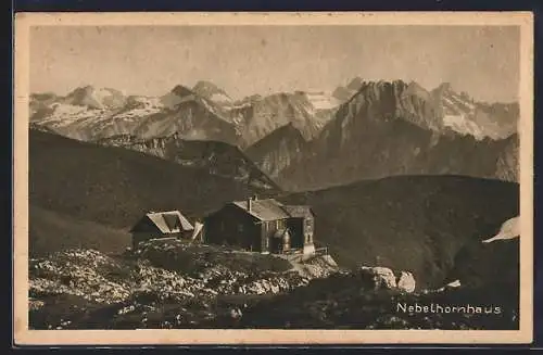 AK Nebelhornhaus, Berghütte mit Blick gegen Höfats