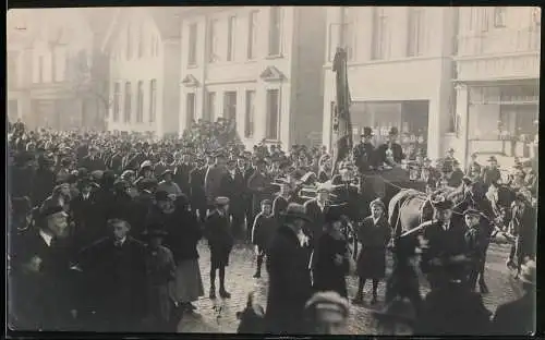 Fotografie unbekannter Fotograf, Ansicht Oldenburg i. Old., Empfang der Studenten des Hindenburg-Polytechnikums