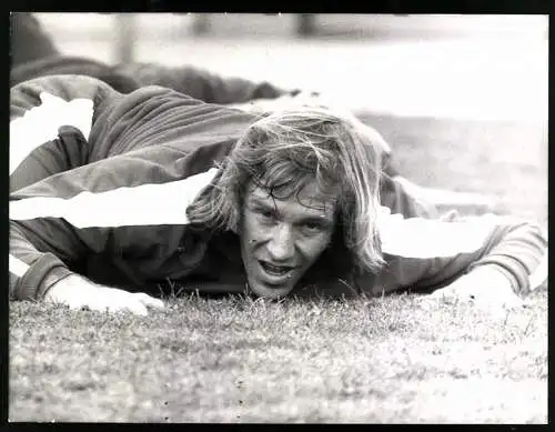 Fotografie Fussball-Bundesliga, Günter Netzer Spielmacher Borussia M.-Gladbach im training 1974