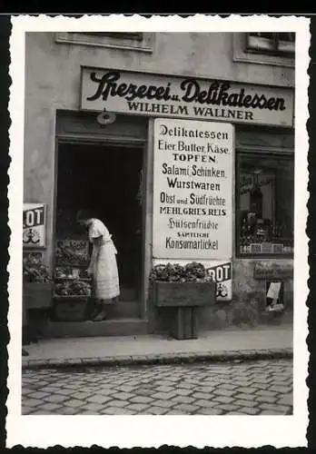 Fotografie unbekannter Fotograf, Ansicht Wien, Spezerei und Delikatessen Geschäft Wilhelm Wallner