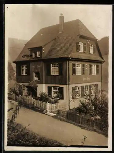 Fotografie unbekannter Fotograf, Ansicht Calmbach, Haus Pooss in der Schömberger Strasse 307