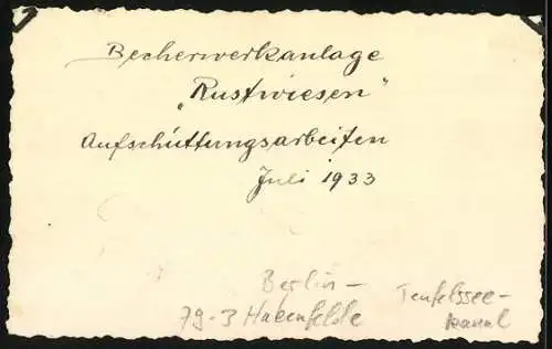Fotografie unbekannter Fotograf, Ansicht Berlin-Hakenfelde, Becherwerkanlage Aushub Rustwiesen am Teufelsseekanal 1933