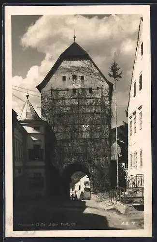 AK Haslach, Alter Torturm, mit Maibaum