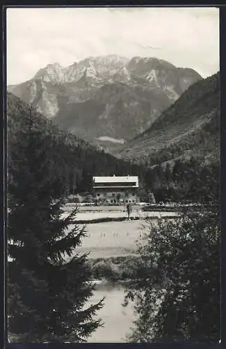 AK Ebensee /Salzkammergut, Sporthotel Steinkogel vom Wasser aus, mit Bergpanorama