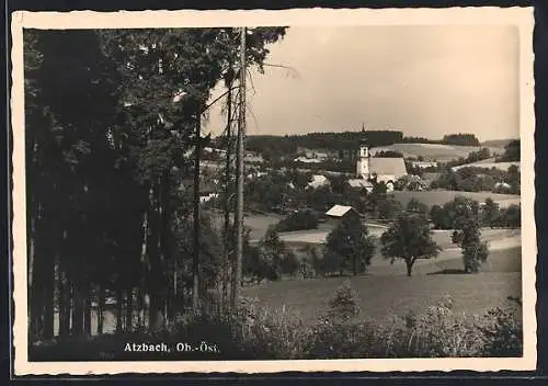 AK Atzbach, Ortsansicht vom Waldrand aus