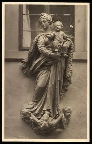 AK Würzburg, Würzburger Häuserschmuck, Madonna mit Kind, Johannitergasse 18