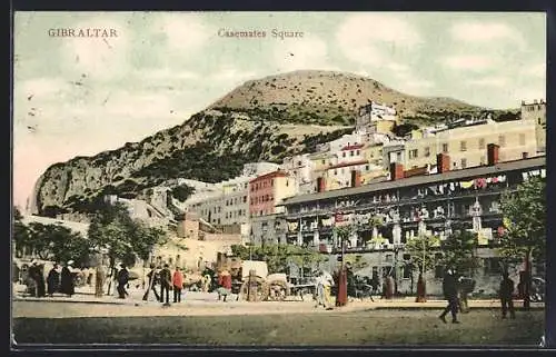 AK Gibraltar, Casemates Square con gente