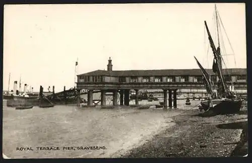 AK Gravesend, Royal Terrace Pier