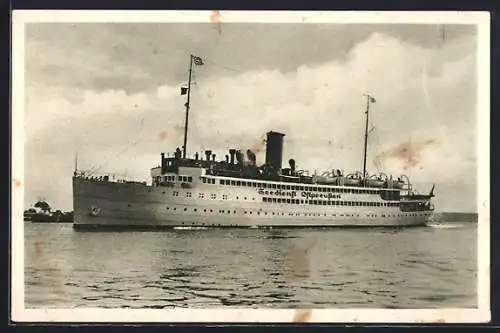 AK Passagierschiff M.S. Hansestadt Danzig in Küstennähe