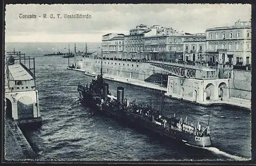 AK Taranto, RCT Castellidardo im Hafen, Kriegsschiff