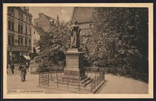 AK Erfurt, Kutsche vor dem Luther-Denkmal, L. Frankenberger, Max Reinecke