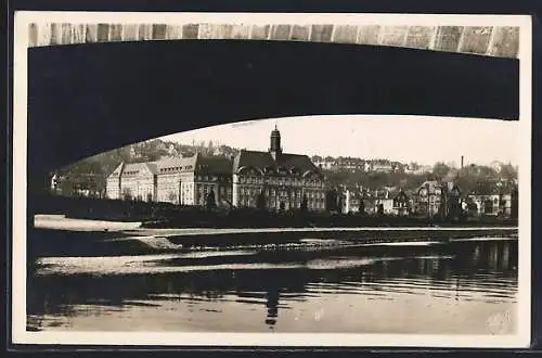 AK Saarbrücken, Durchblick von der Bismarckbrücke zum Landgericht & Hindenburgstrasse