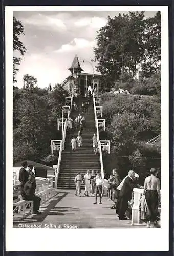 AK Sellin a. Rügen, Treppe vom Strand zum Ort