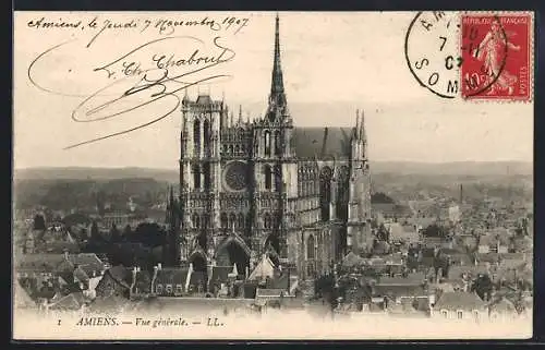 AK Amiens, Vue générale de la cathédrale et des environs